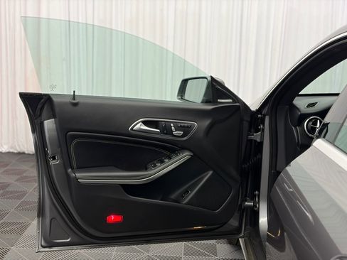 Used 2019 Mercedes-Benz CLA 250 4MATIC w/ Multimedia Package image 11