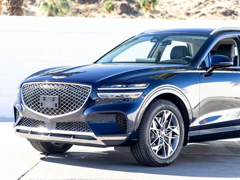 Used 2023 Genesis GV70 2.5T w/ Select Package image 6