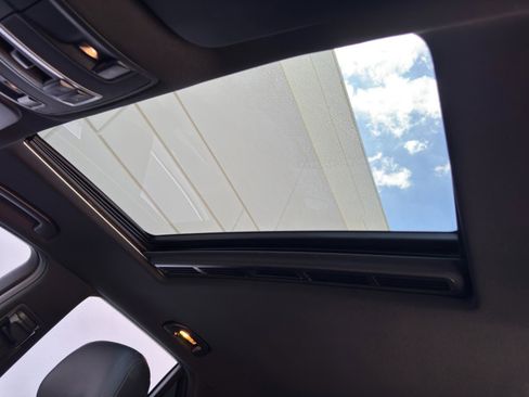 Used 2017 Mercedes-Benz GLE 350 image 11