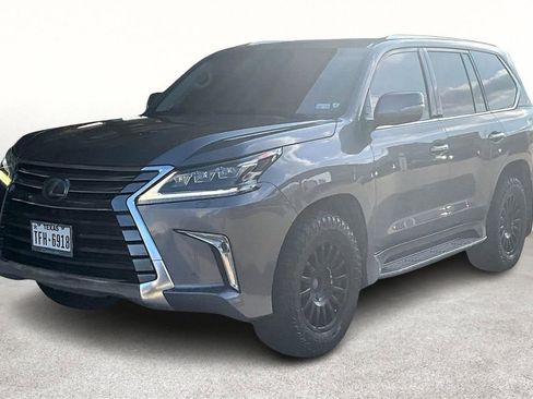 Used 2020 Lexus LX 570 4WD w/ Luxury Package image 10
