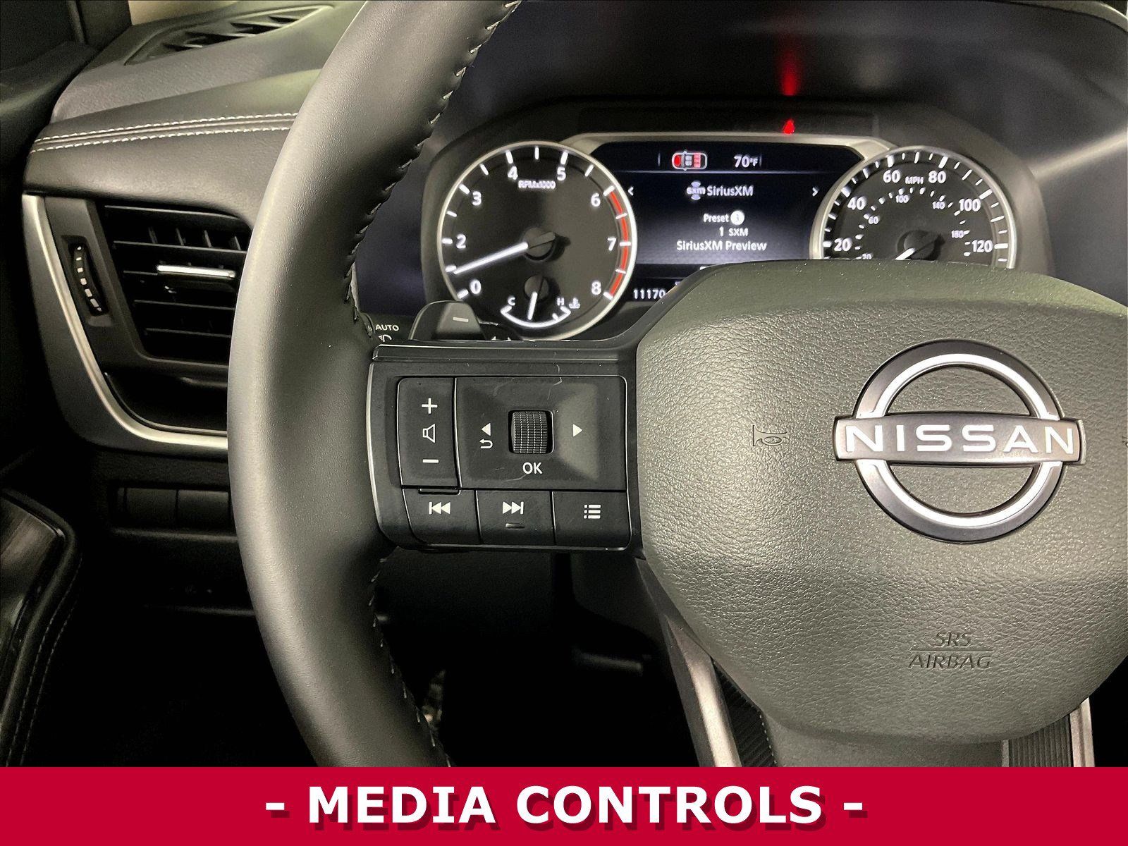 Certified 2026 Nissan Rogue SV FWD image 11