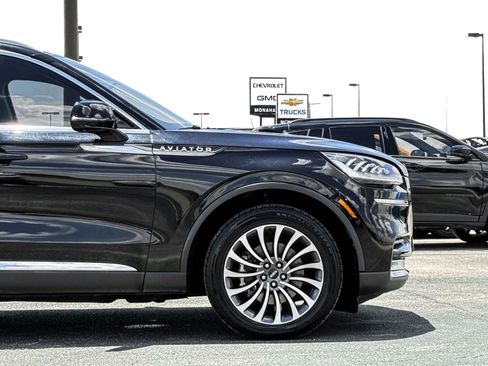 Used 2020 Lincoln Aviator Reserve w/ Elements Package Plus AWD/4WD image 9