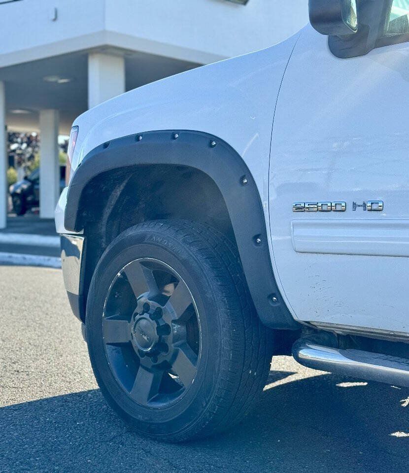 Used 2014 GMC Sierra 2500 SLE AWD/4WD image 7