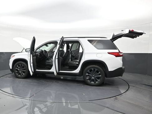 Used 2021 Chevrolet Traverse RS FWD image 31
