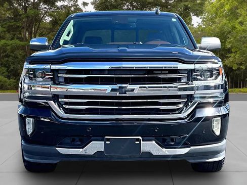 Used 2017 Chevrolet Silverado 1500 High Country AWD/4WD image 3