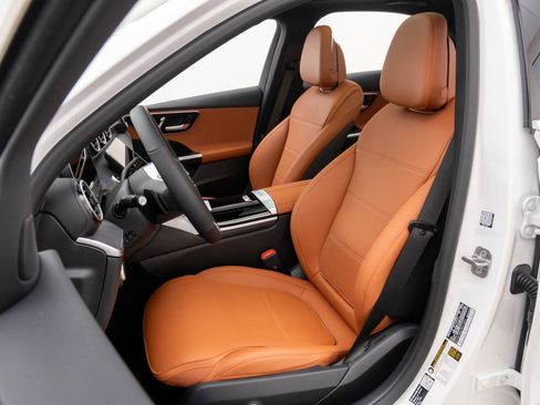 New 2026 Mercedes-Benz C 300 4MATIC Sedan image 15