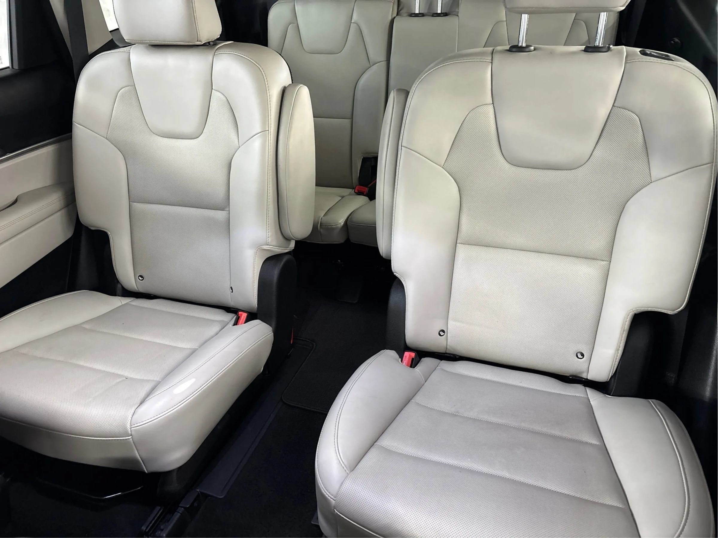 Used 2020 Kia Telluride S FWD image 20