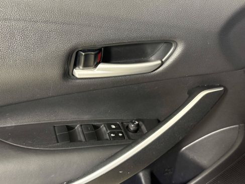 Used 2022 Toyota Corolla SE FWD image 14
