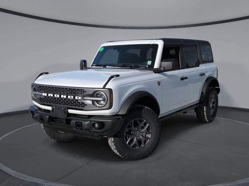 New 2025 Ford Bronco Badlands image 1