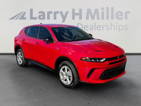 New 2025 Dodge Hornet GT w/ Cold Weather Group image 7