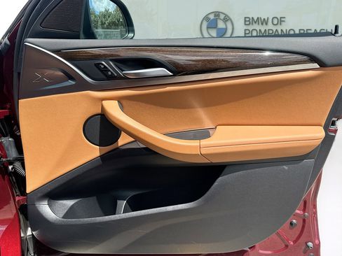 Used 2025 BMW X4 xDrive30i image 34