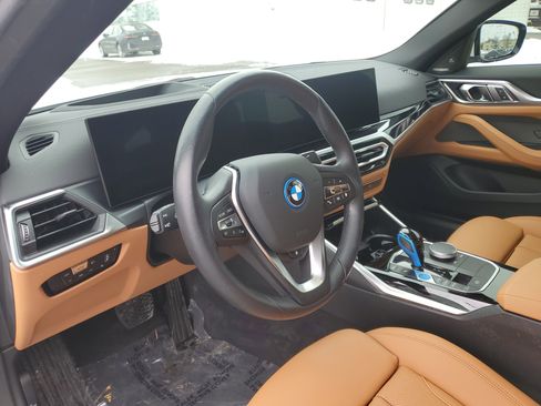Certified 2023 BMW i4 eDrive40 w/ Premium Package image 9
