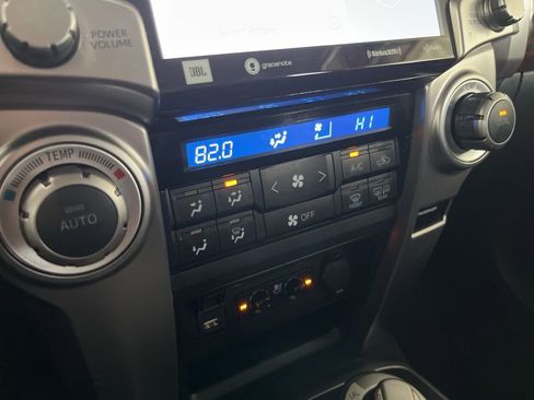 Used 2023 Toyota 4Runner Limited image 15
