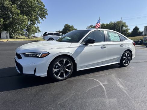 New 2026 Honda Civic FWD Hybrid Sedan image 2