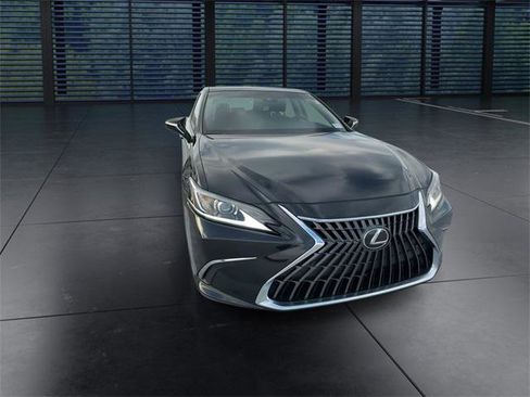 Certified 2022 Lexus ES 350 w/ Premium Package image 3