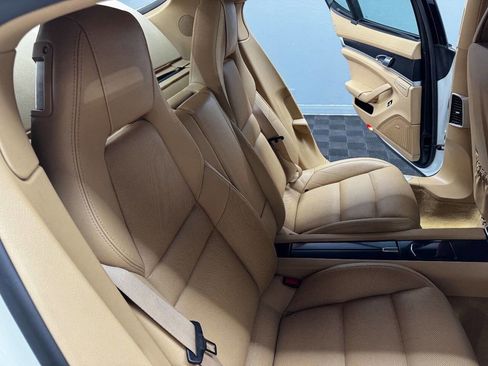 Used 2015 Porsche Panamera 4 AWD/4WD image 51