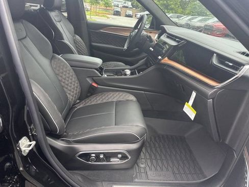 New 2026 Jeep Grand Cherokee Summit AWD/4WD image 13