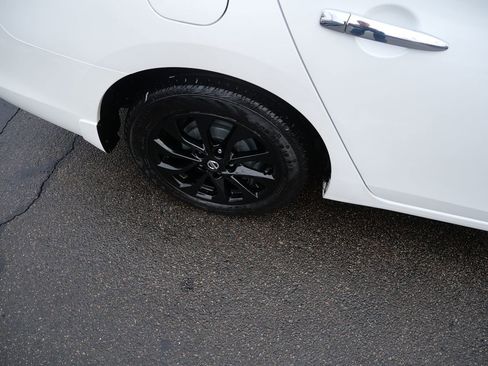 Used 2018 Nissan Sentra SV image 32