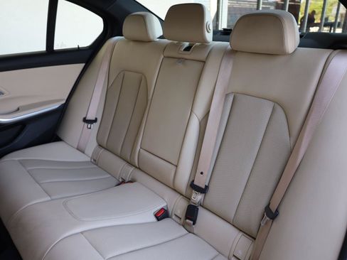 Used 2022 BMW 330i Sedan w/ Driving Assistance Package RWD image 25