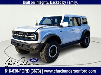New 2025 Ford Bronco Outer Banks w/ Sasquatch Package video 2