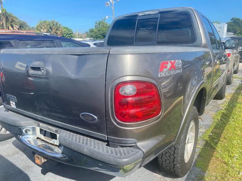 Used 2002 Ford F150 XLT image 3