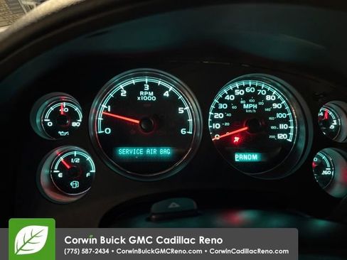 Used 2011 Chevrolet Avalanche LTZ image 17