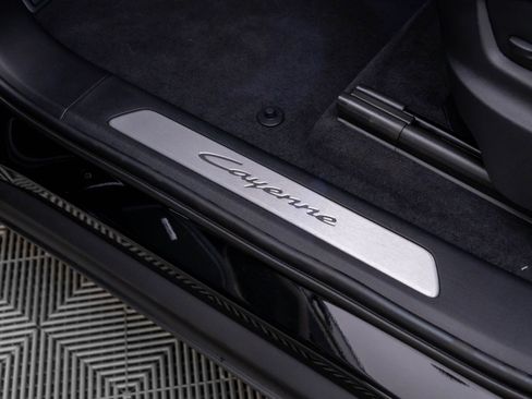 New 2026 Porsche Cayenne AWD/4WD image 17