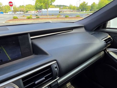 Used 2017 Lexus RC 350 F Sport RWD image 41