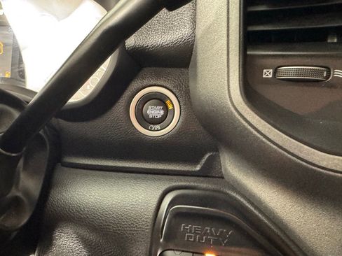 Used 2024 RAM 3500 Tradesman w/ Chrome Appearance Group image 17