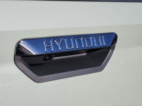 Used 2023 Hyundai Santa Cruz Limited image 23