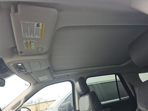 Used 2025 Ford Expedition Max Active image 11