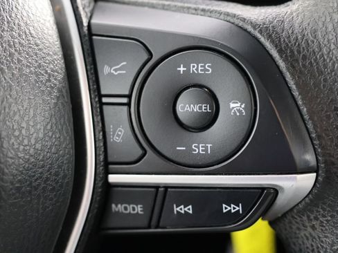 Used 2024 Toyota Camry LE AWD/4WD image 12