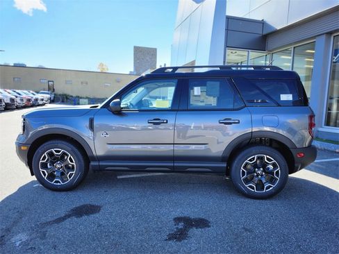 New 2025 Ford Bronco Sport Outer Banks w/ Outer Banks Tech Package+ image 2