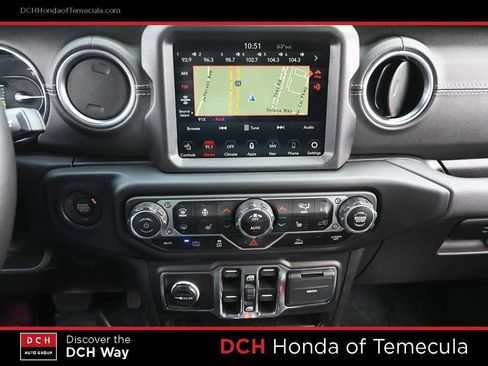 Used 2023 Jeep Wrangler Unlimited Sahara w/ Cold Weather Group AWD/4WD image 12