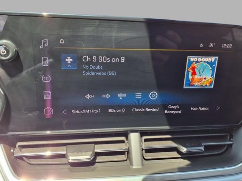 Used 2025 Chevrolet Trax LT FWD image 5