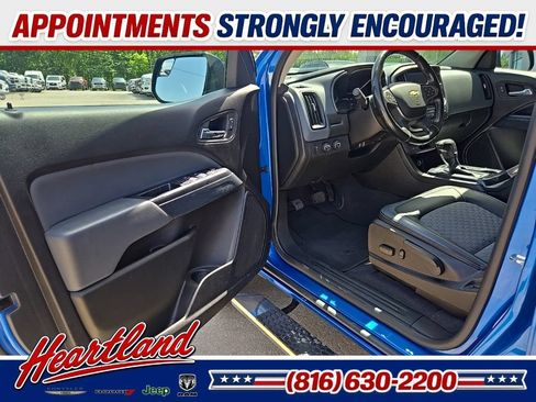 Used 2021 Chevrolet Colorado Z71 AWD/4WD image 40