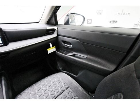 New 2026 Nissan Kicks SV w/ Charging Package image 8