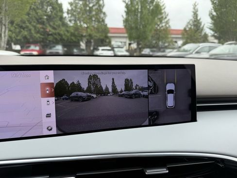 Used 2026 Genesis GV70 2.5T Advanced image 32