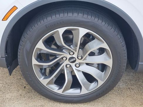 Used 2025 Lincoln Aviator Reserve w/ Illumination Package RWD image 23