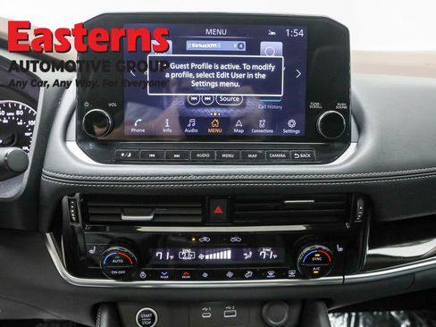 Used 2022 Nissan Rogue SL w/ SL Premium Package image 12