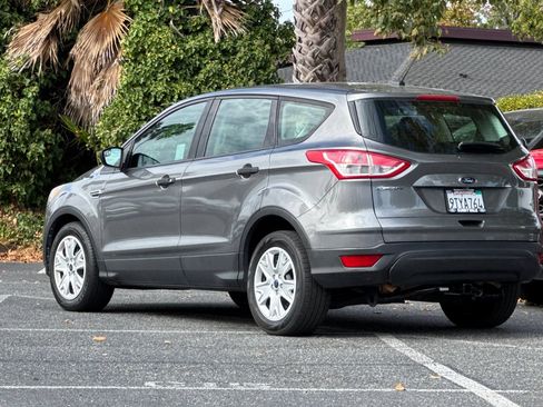 Used 2014 Ford Escape S FWD image 6