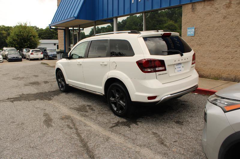Used 2019 Dodge Journey Crossroad FWD image 4