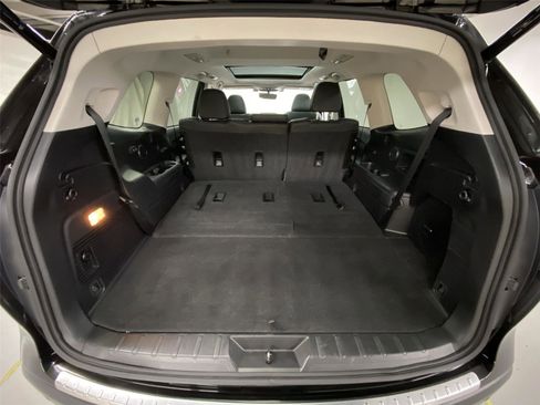 Used 2022 Subaru Ascent Limited w/ Technology Package image 25