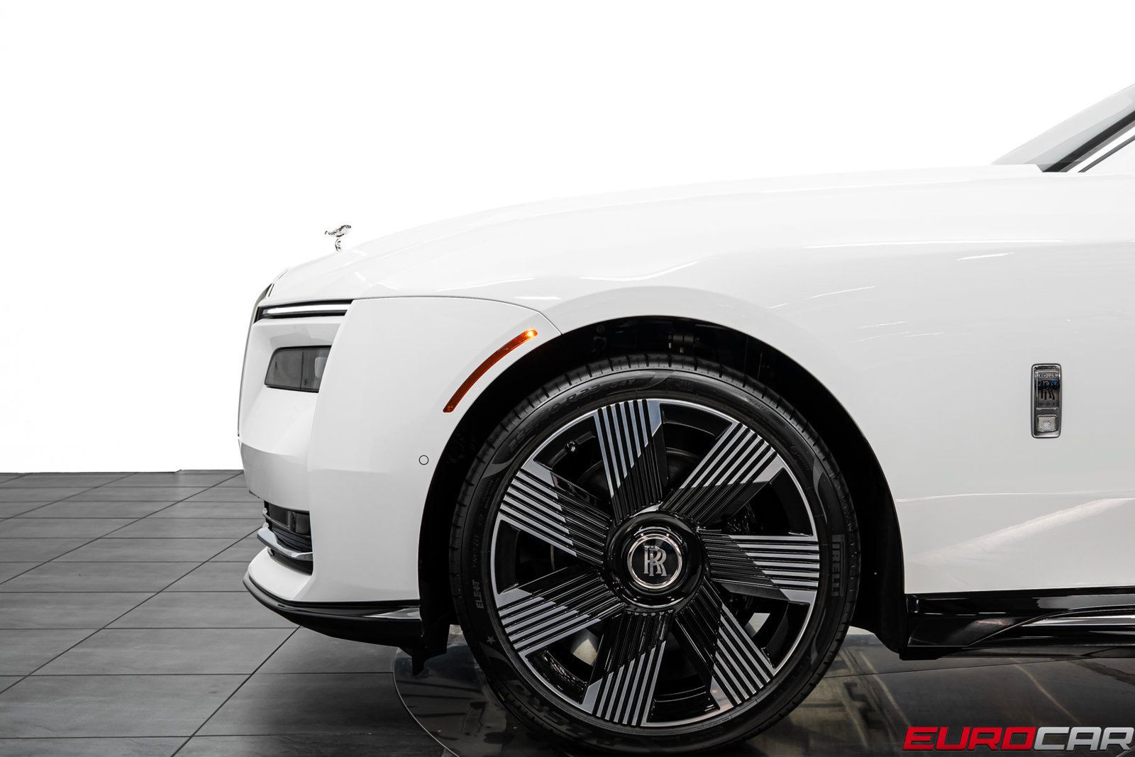 Used 2024 Rolls-Royce Spectre w/ Spectre Launch Package AWD/4WD image 14