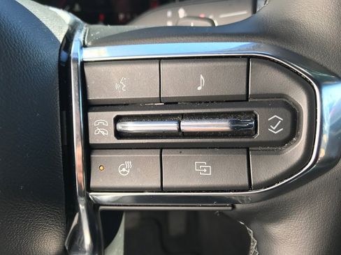 Certified 2025 GMC Acadia Elevation image 32