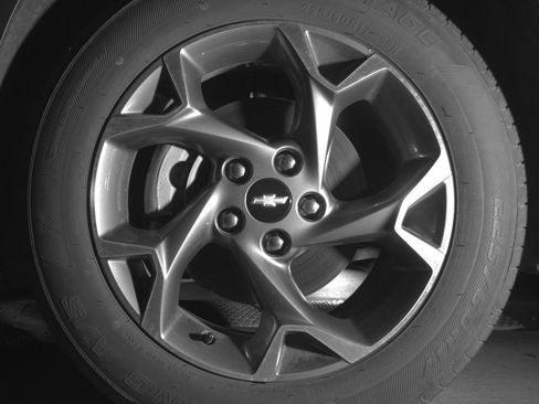 Used 2025 Chevrolet Trax LT FWD image 12