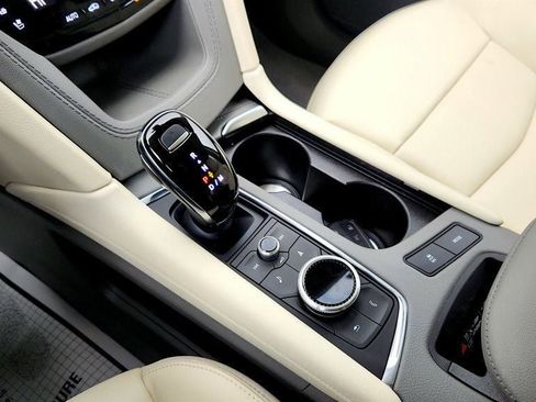 Used 2024 Cadillac XT6 Premium Luxury w/ Technology Package image 17