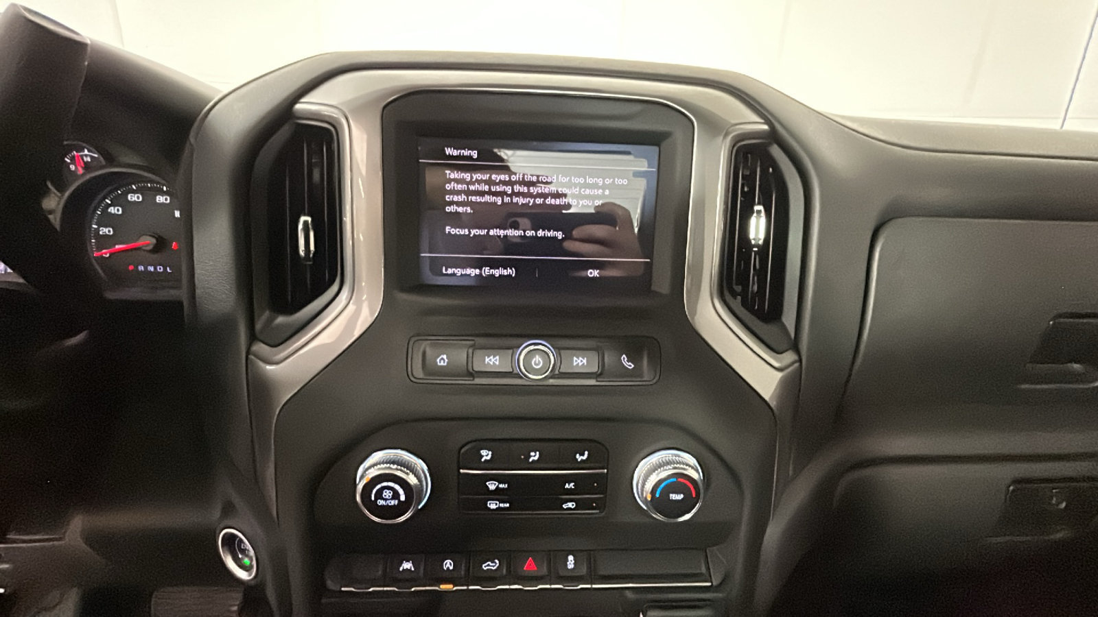 Used 2024 GMC Sierra 1500 Pro w/ Pro Value Package AWD/4WD image 27