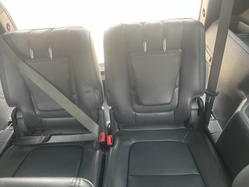 Used 2012 Ford Explorer Limited image 16