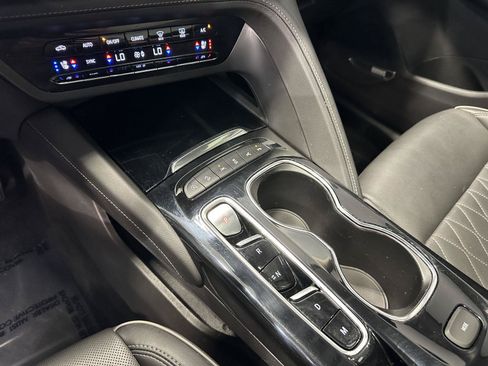 Used 2023 Buick Envision Avenir w/ Premium Seat Package AWD/4WD image 25